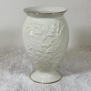 Lenox Ivory Porcelain Vase Embossed Floral Gold Trim 8.5” Vintage USA